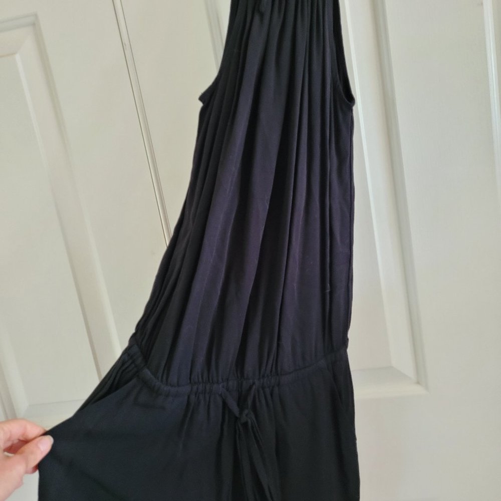 Sleeveless Halter Neck Romper wtih Tie